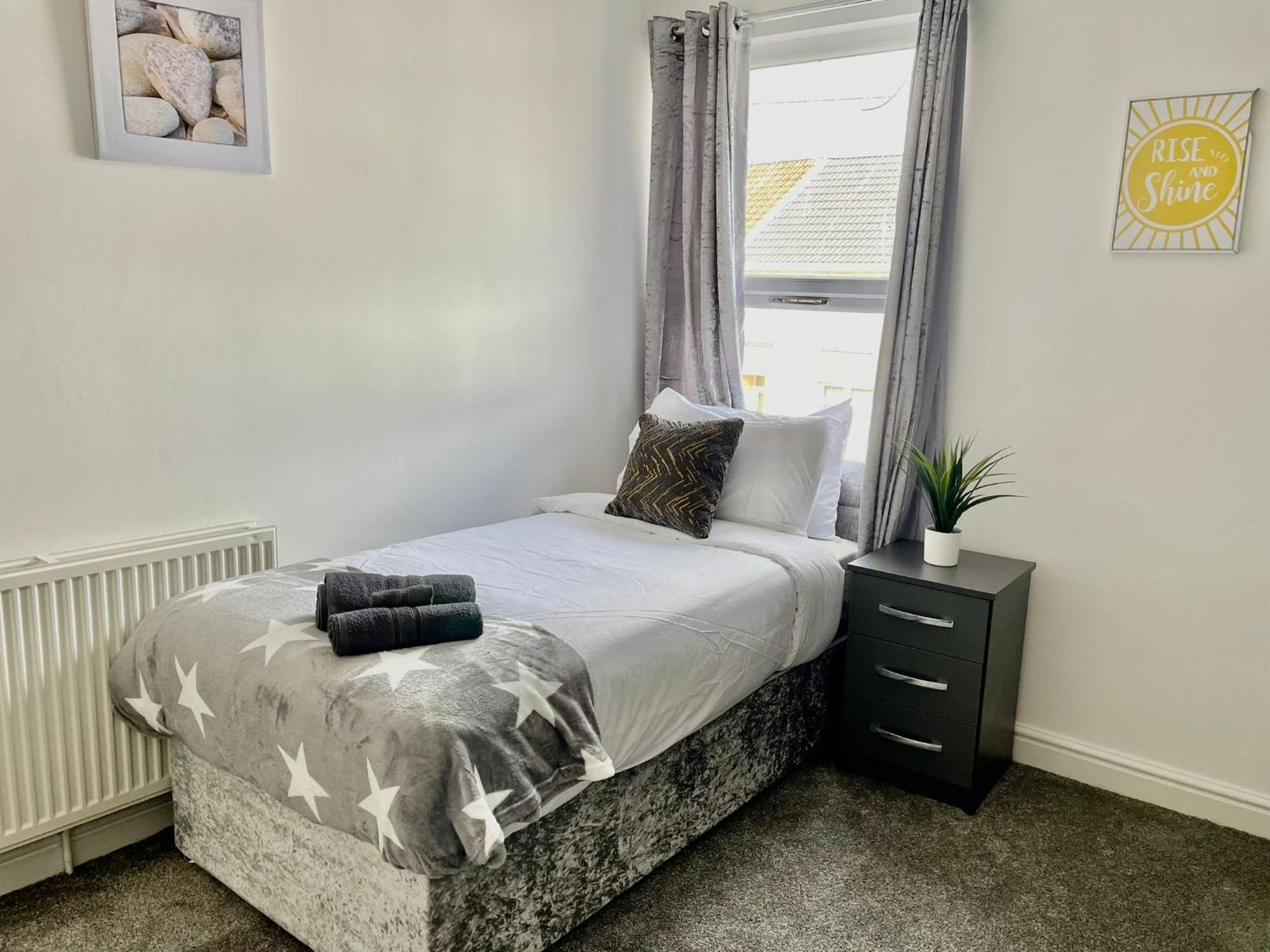 Cozy3-br House Bikepark Wales Holiday home Merthyr Tydfil