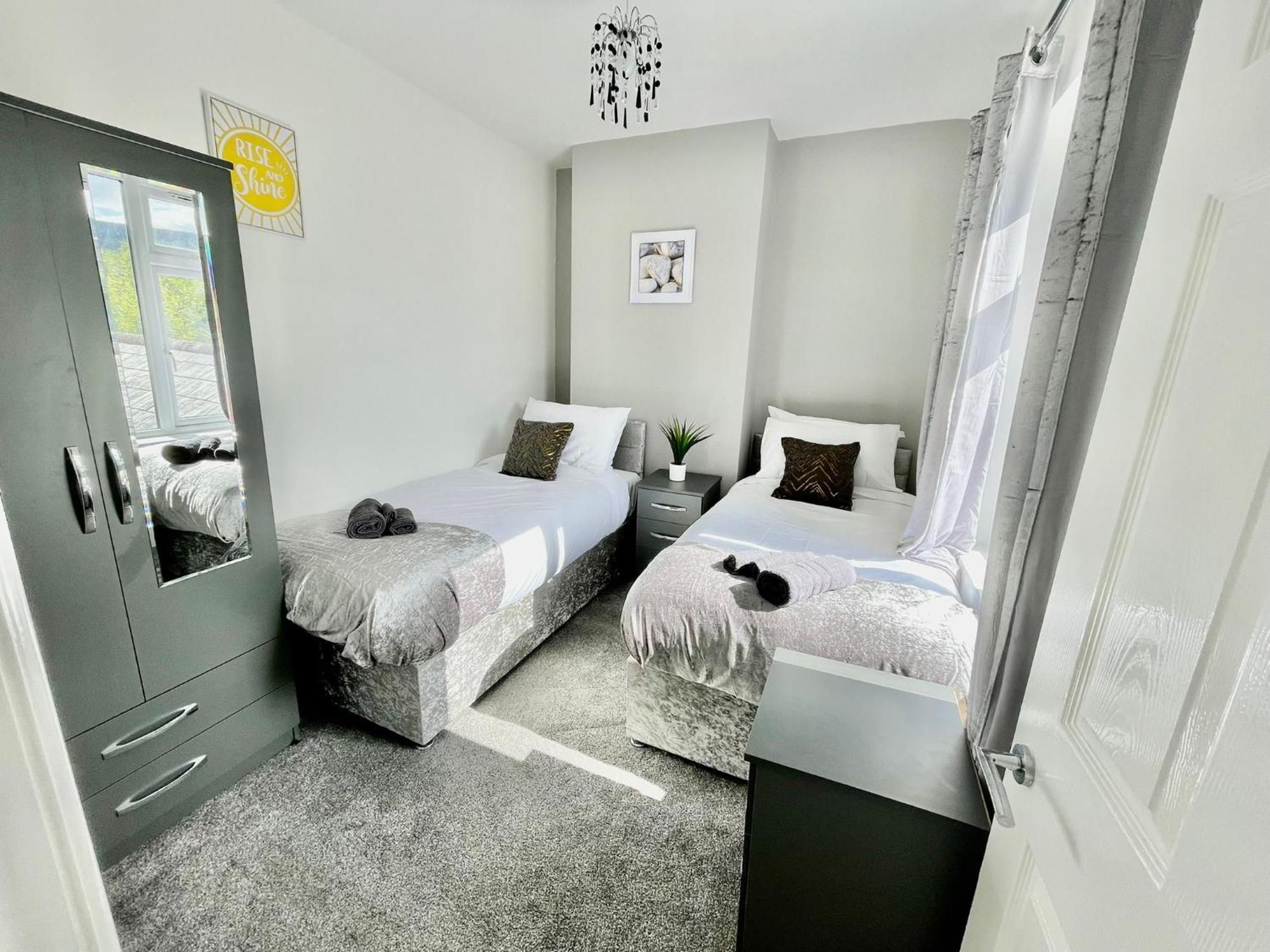Cozy3-br House Bikepark Wales Holiday home Merthyr Tydfil